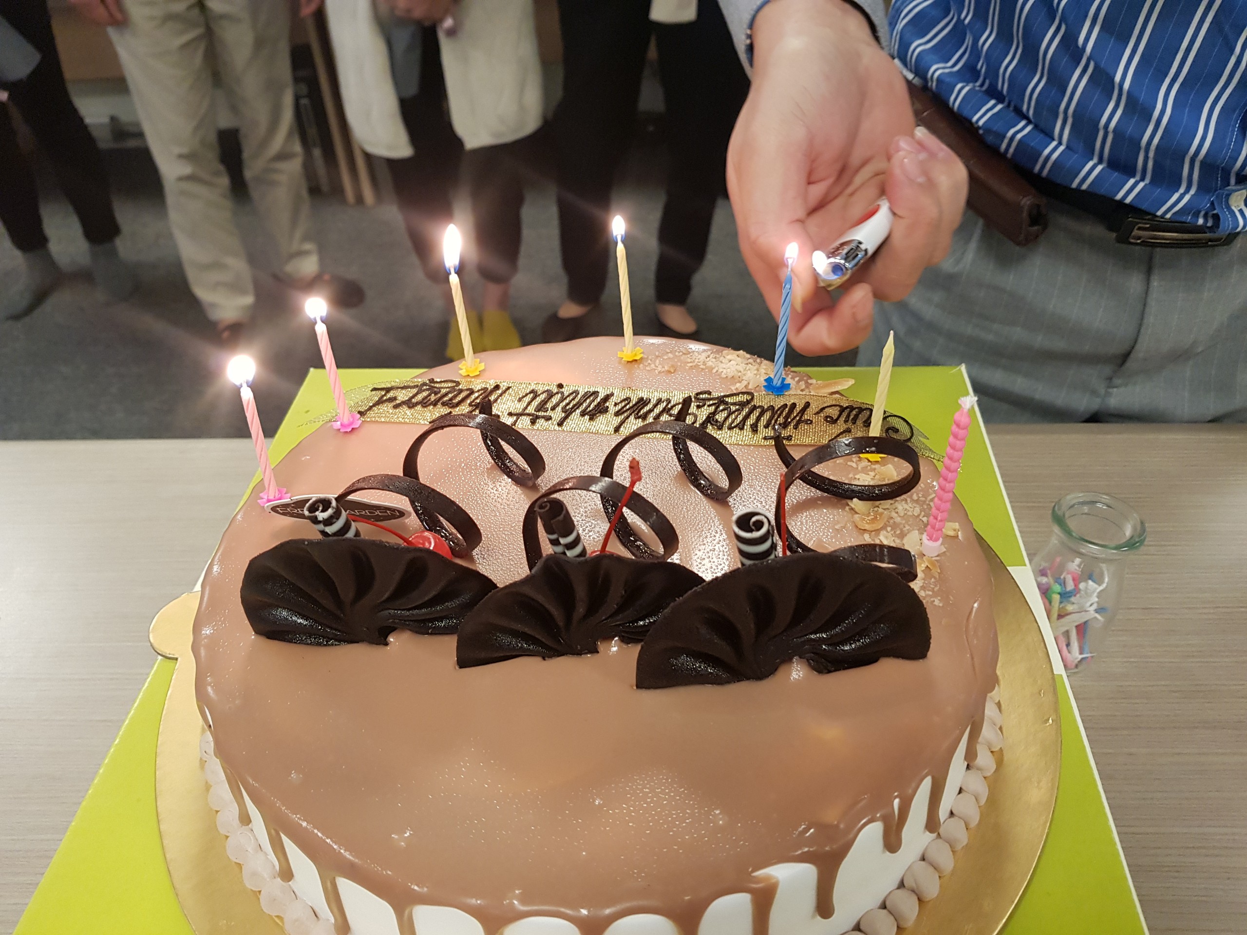 AHCOM tổ chức chúc mừng sinh nhật cho cán bộ nhân viên tháng 1/2019